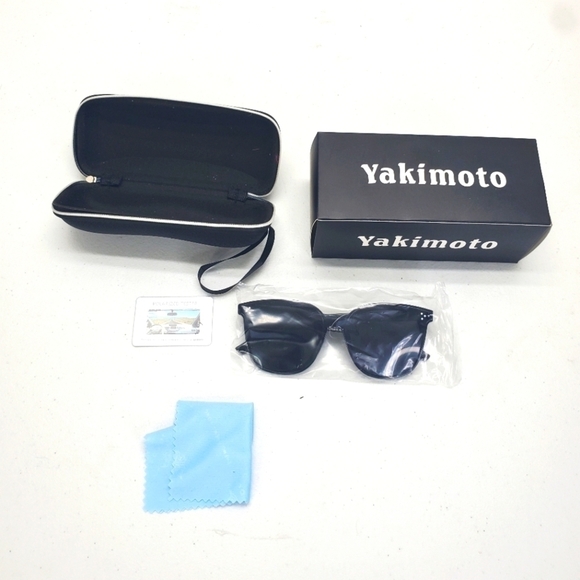 Yakimoto Sunglasses NWT Trendy Polarized UV Blocking - Picture 1 of 9